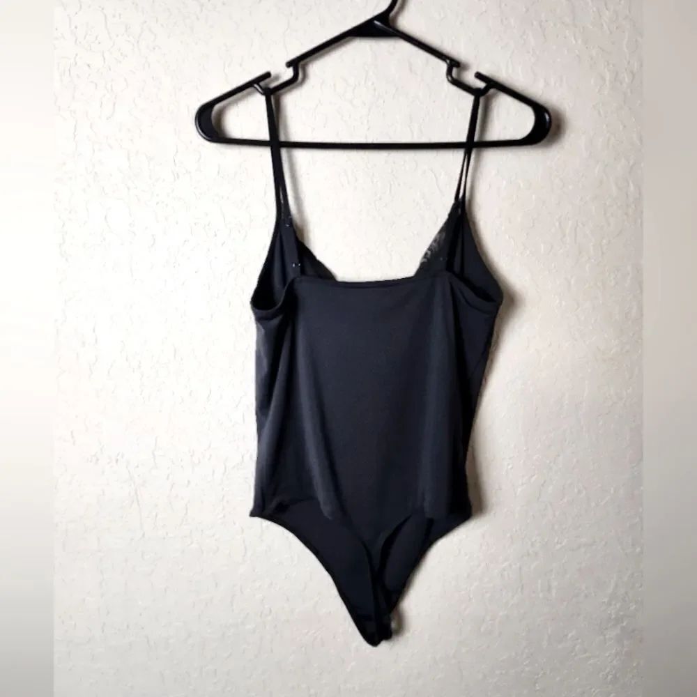 Aritzia Babaton Mesh Contour Bodysuit Womens Black Size L - Picture 2 of 9